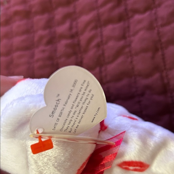 Ty White Plush Bear with Red Lips and Bow - Picture 4 of 4